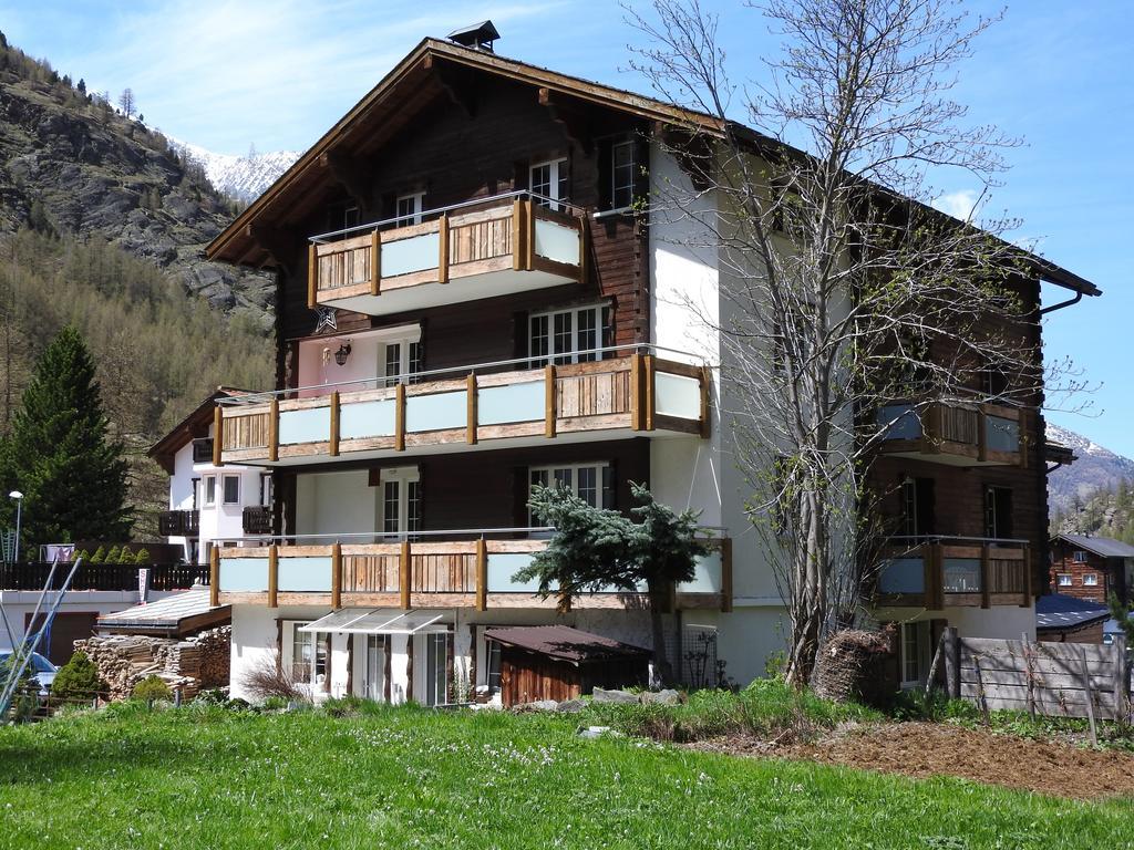 Apartamento Haus Alpenperle Saas-Almagell Exterior foto