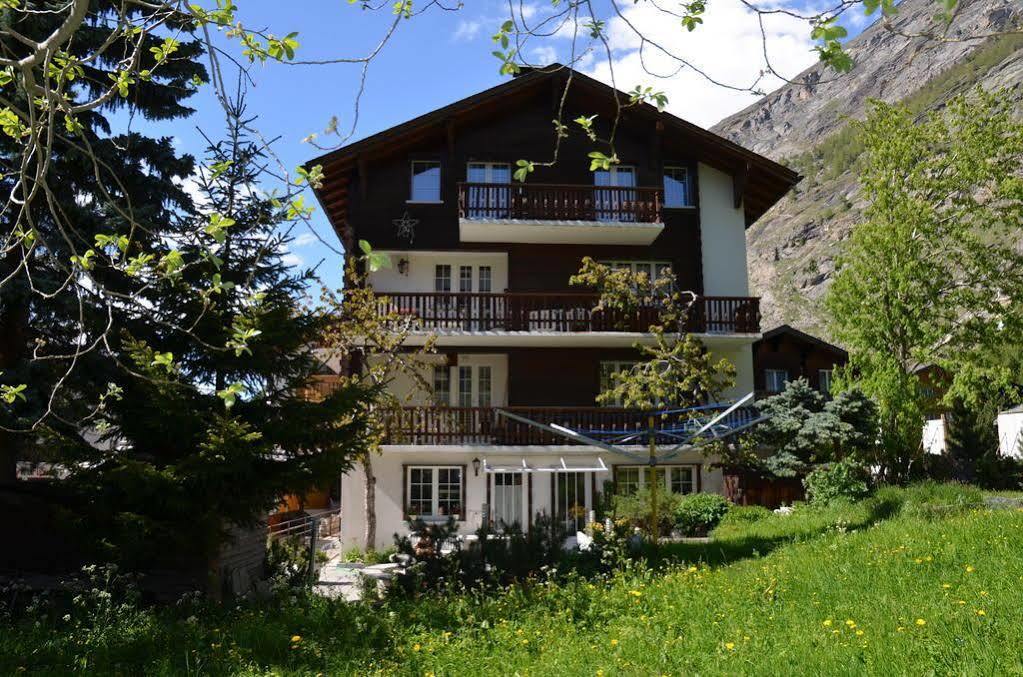 Apartamento Haus Alpenperle Saas-Almagell Exterior foto