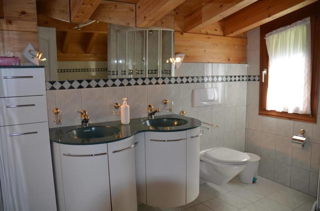 Apartamento Haus Alpenperle Saas-Almagell Exterior foto